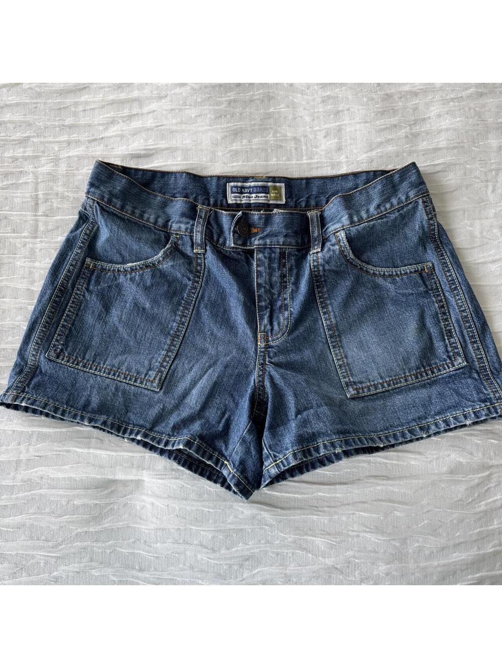 Old Navy Women's Blue and Navy Shorts